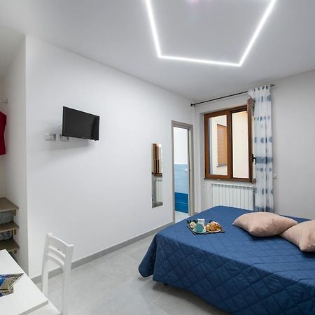 アジェーロラ Raggio Di Sole Bed & Breakfast エクステリア 写真